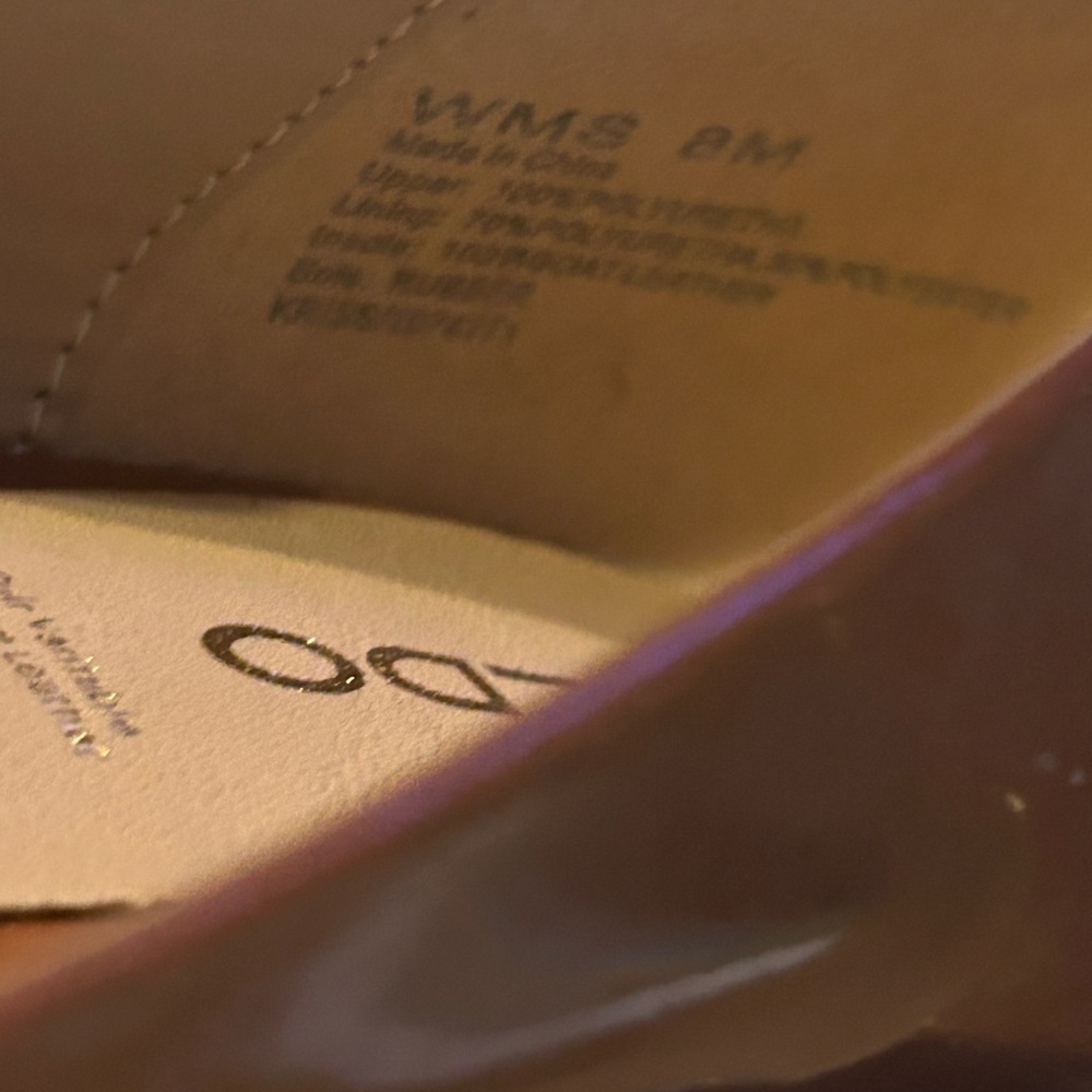 Aldo  Tan Pointed Heels  - size 8 - Picture 5 of 8